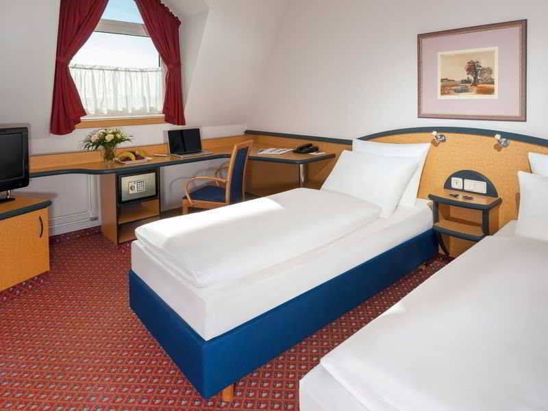 Dorint Airport-Hotel Berlin-Tegel Εξωτερικό φωτογραφία