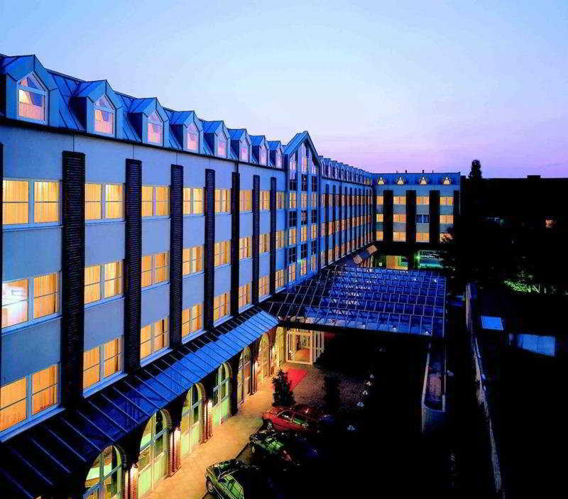 Dorint Airport-Hotel Berlin-Tegel Εξωτερικό φωτογραφία